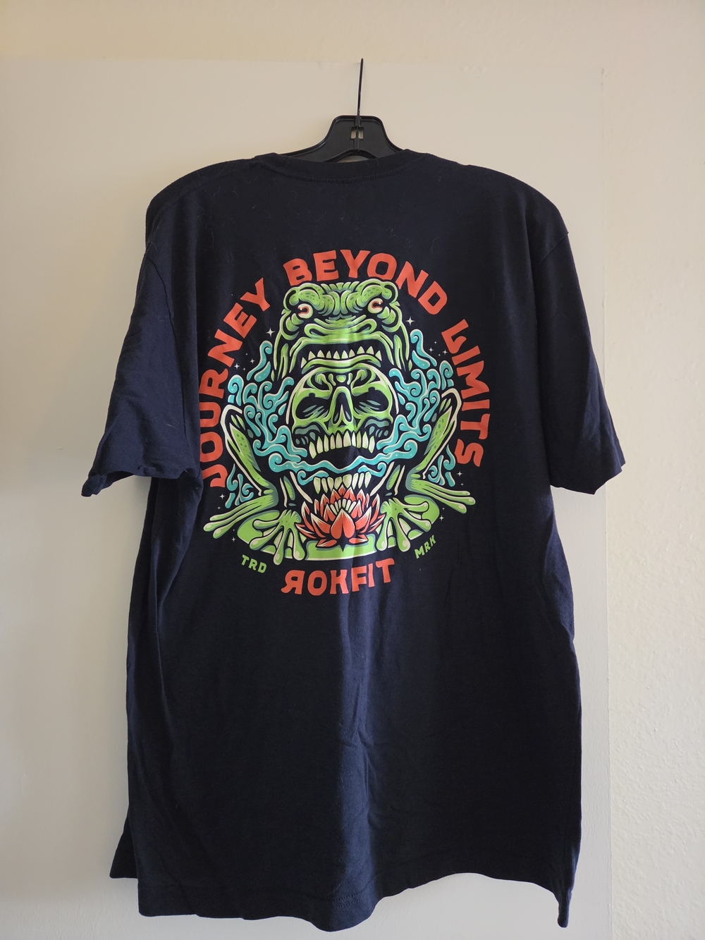 RokFit Navy 'Journey Beyond Limits' Graphic Tee - Green & Coral Print
